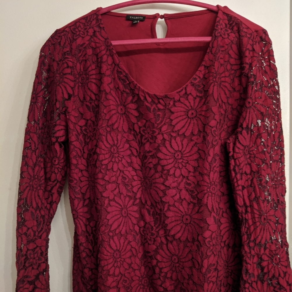 ⭐Talbots lace knit top
